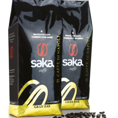 Udoskonalona mieszanka składająca się w 100% z ziaren Coffea Arabica. Saka Diamond to efekt selekcji ziaren dokonywanej przez naszych specjalistów bezpośrednio na plantacjach, w miejscach skąd pochodzą najlepsze ziarna.